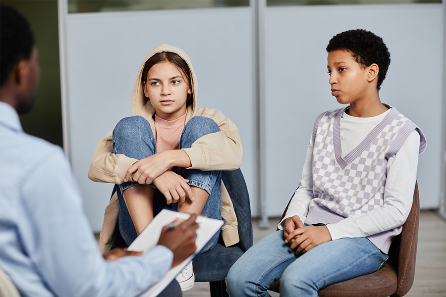 Therapeutic Social Groups for Teens – Evolving Roles